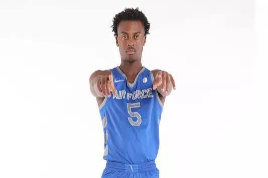 Ethan Taylor Basketball